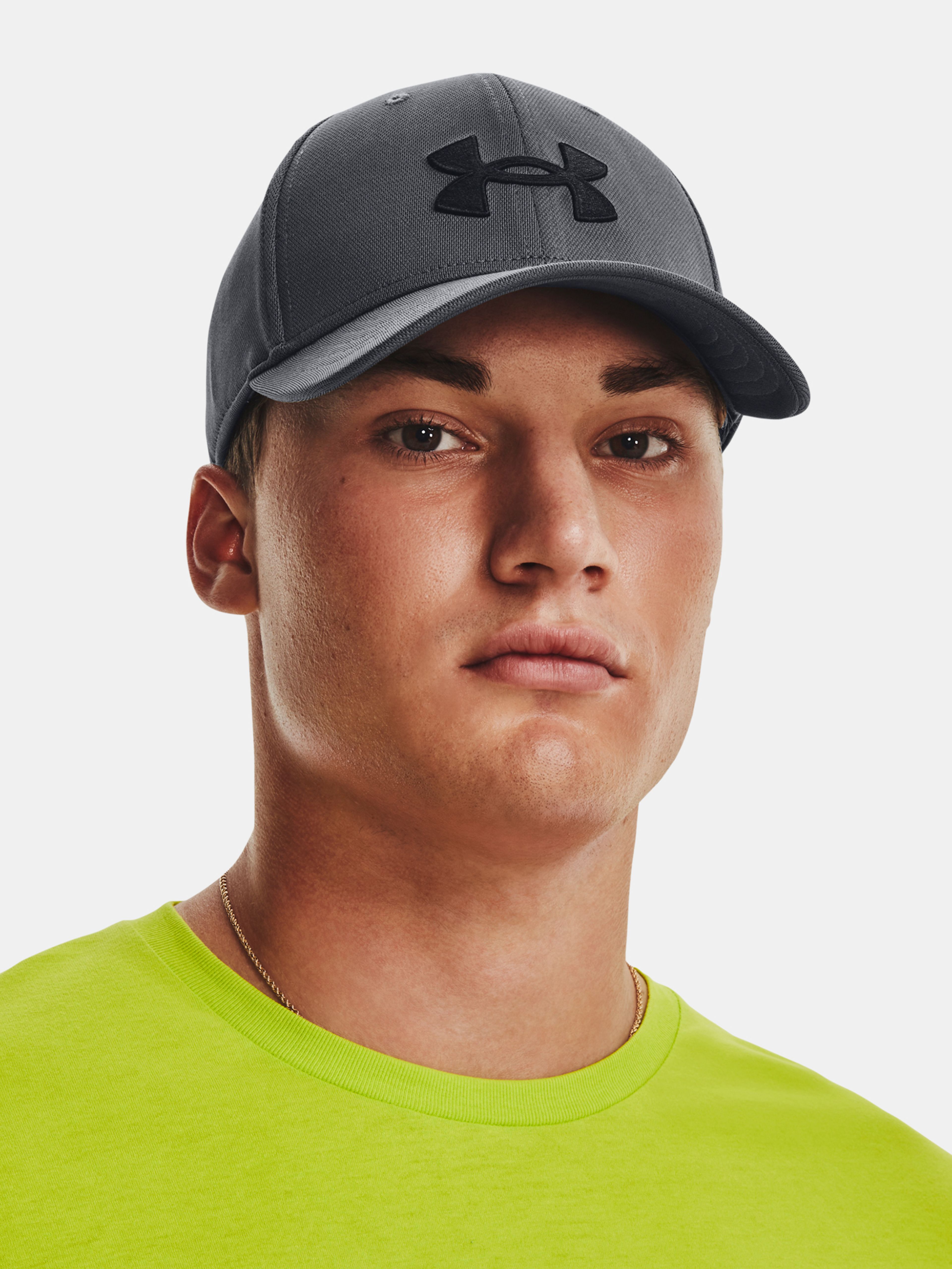  Mens Branded Lockup Adj-GRY - men's cap - UNDER ARMOUR -  17.39 € - outdoorové oblečení a vybavení shop