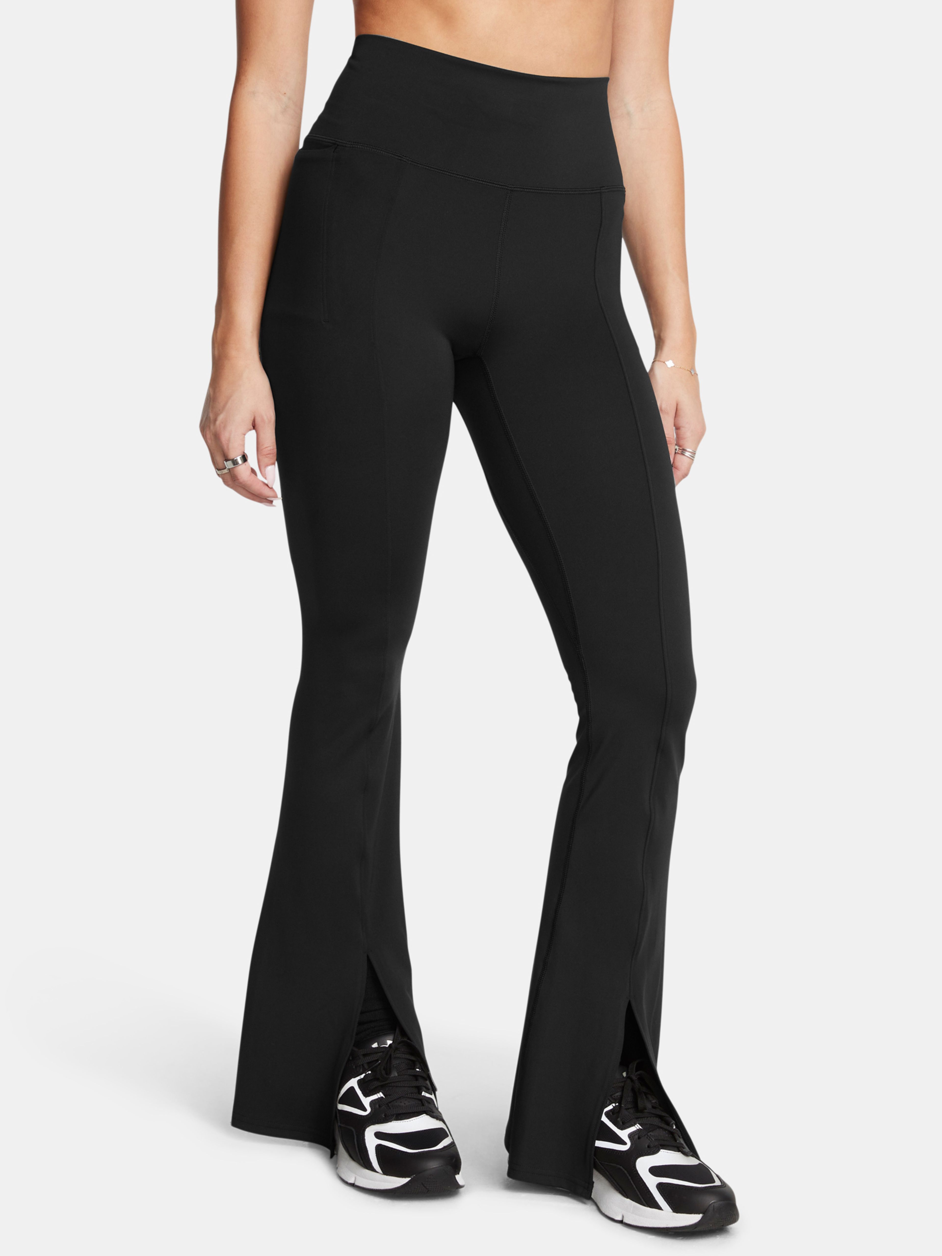 Športne hlače Under Armour Meridian Kick Flare Pant