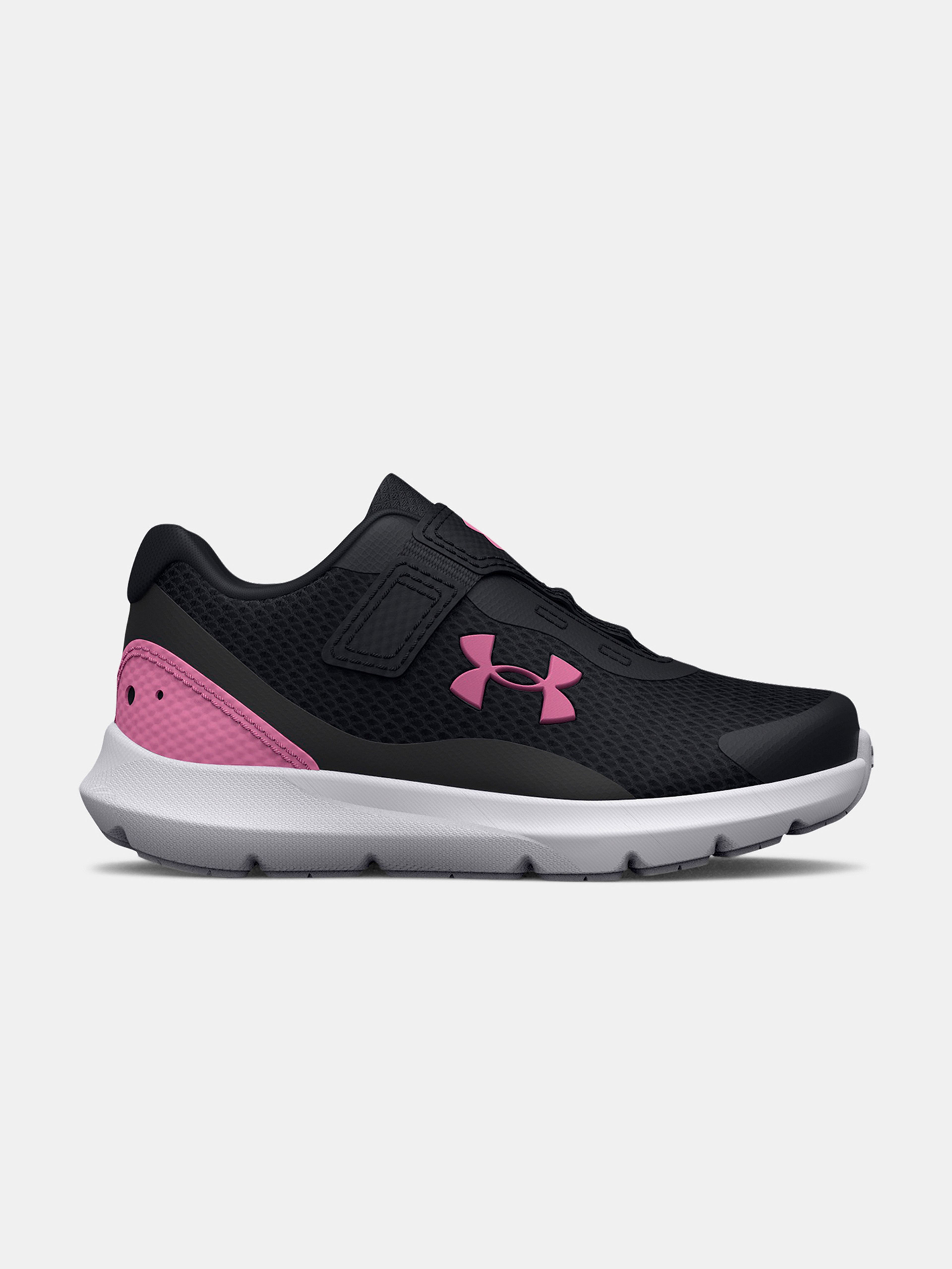 Topánky Under Armour UA GINF Surge 3 AC-BLK