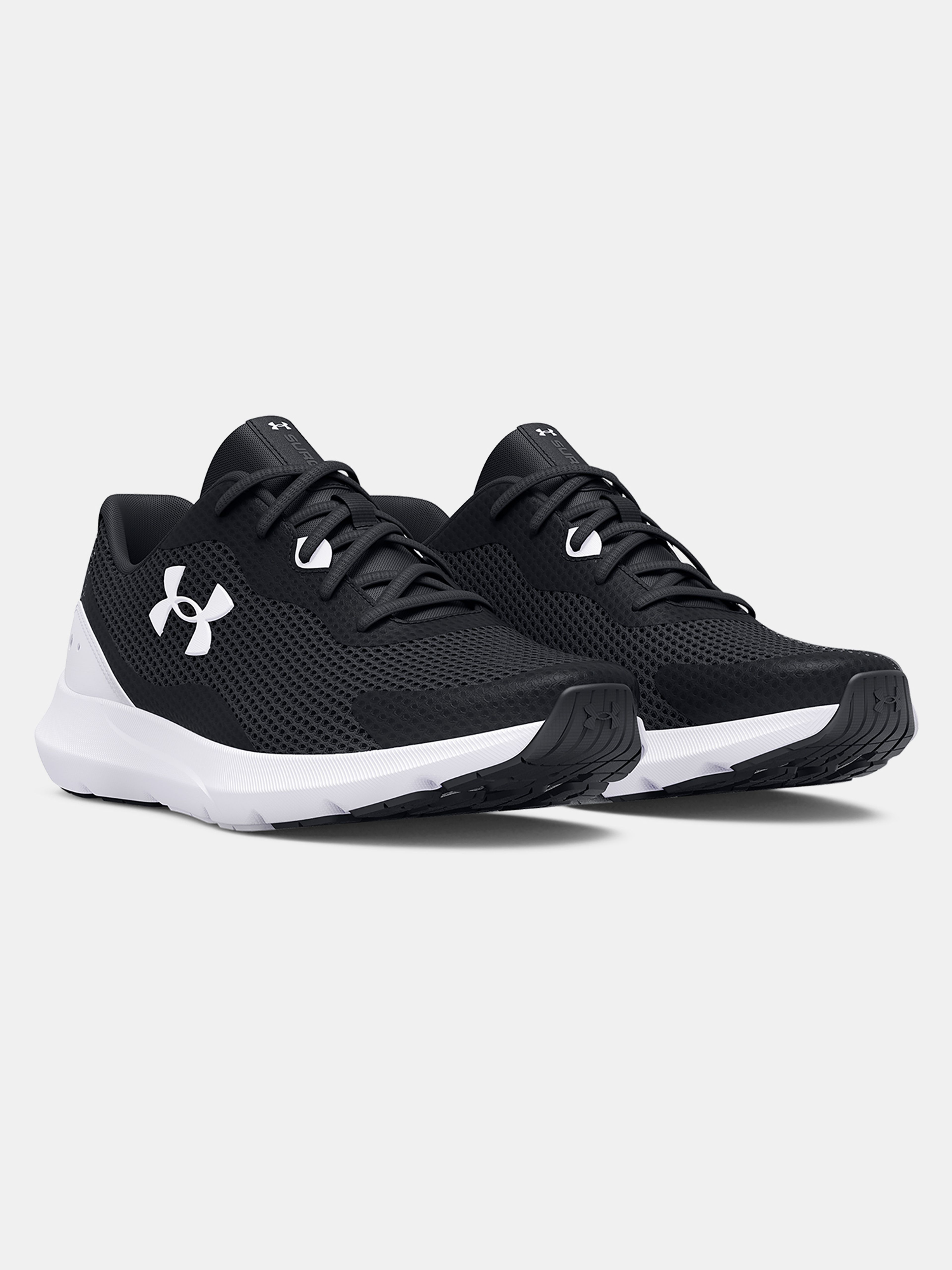 Under Armour UA W Surge 3-BLK Dámské boty černé