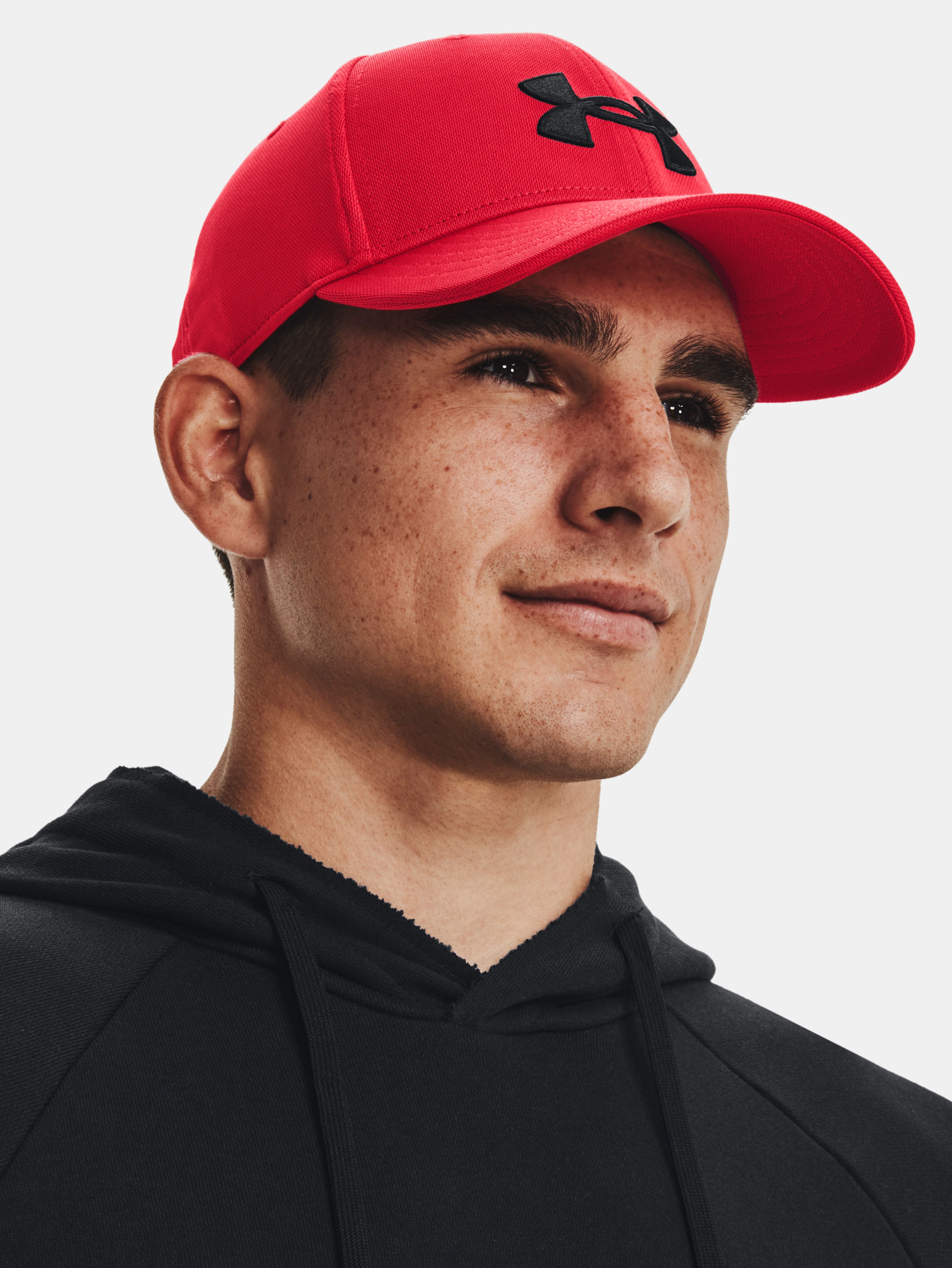 Kšiltovka Under Armour Men's UA Blitzing Adj-RED