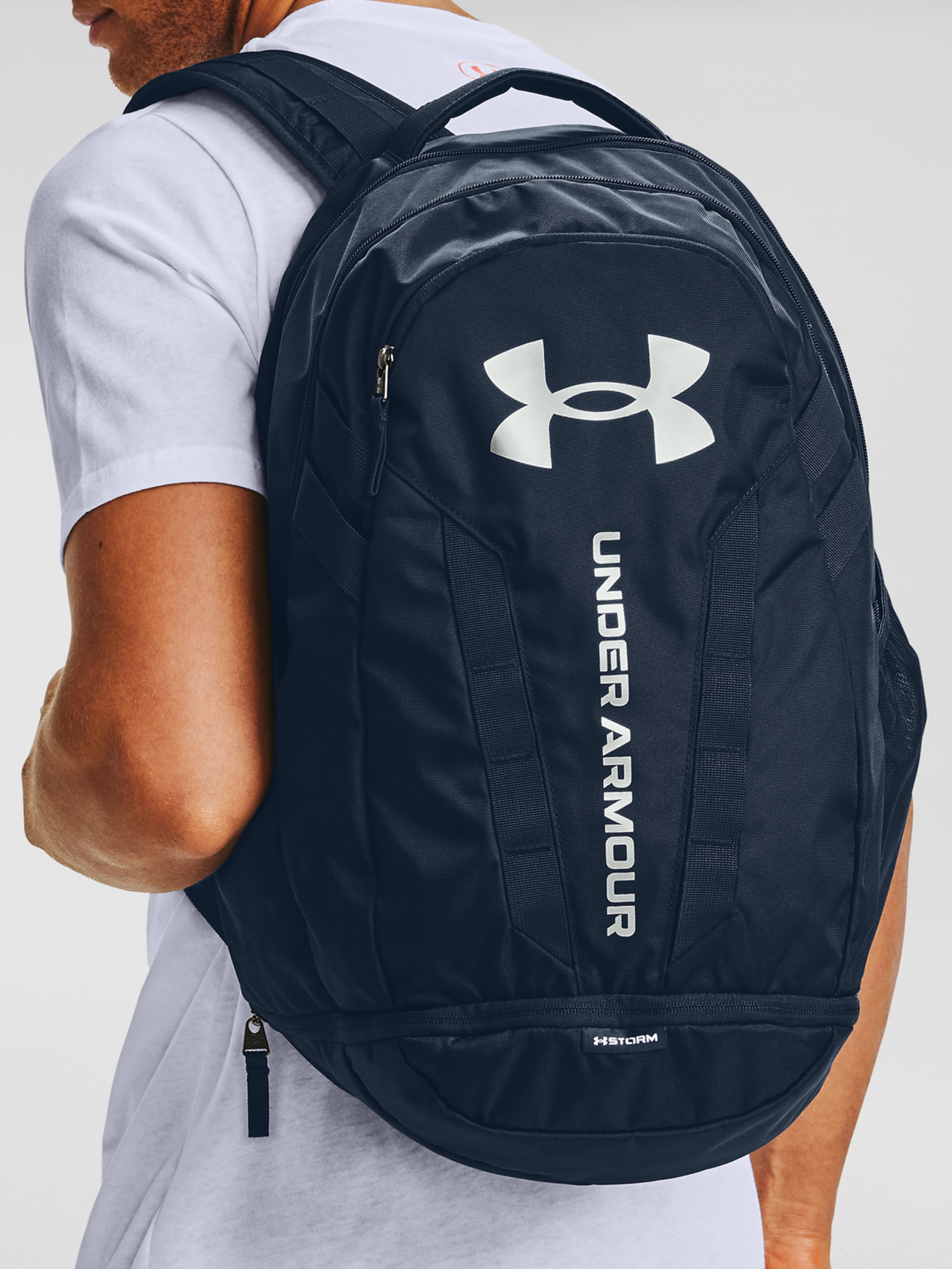 Batoh under armour storm hustle iii sale backpack