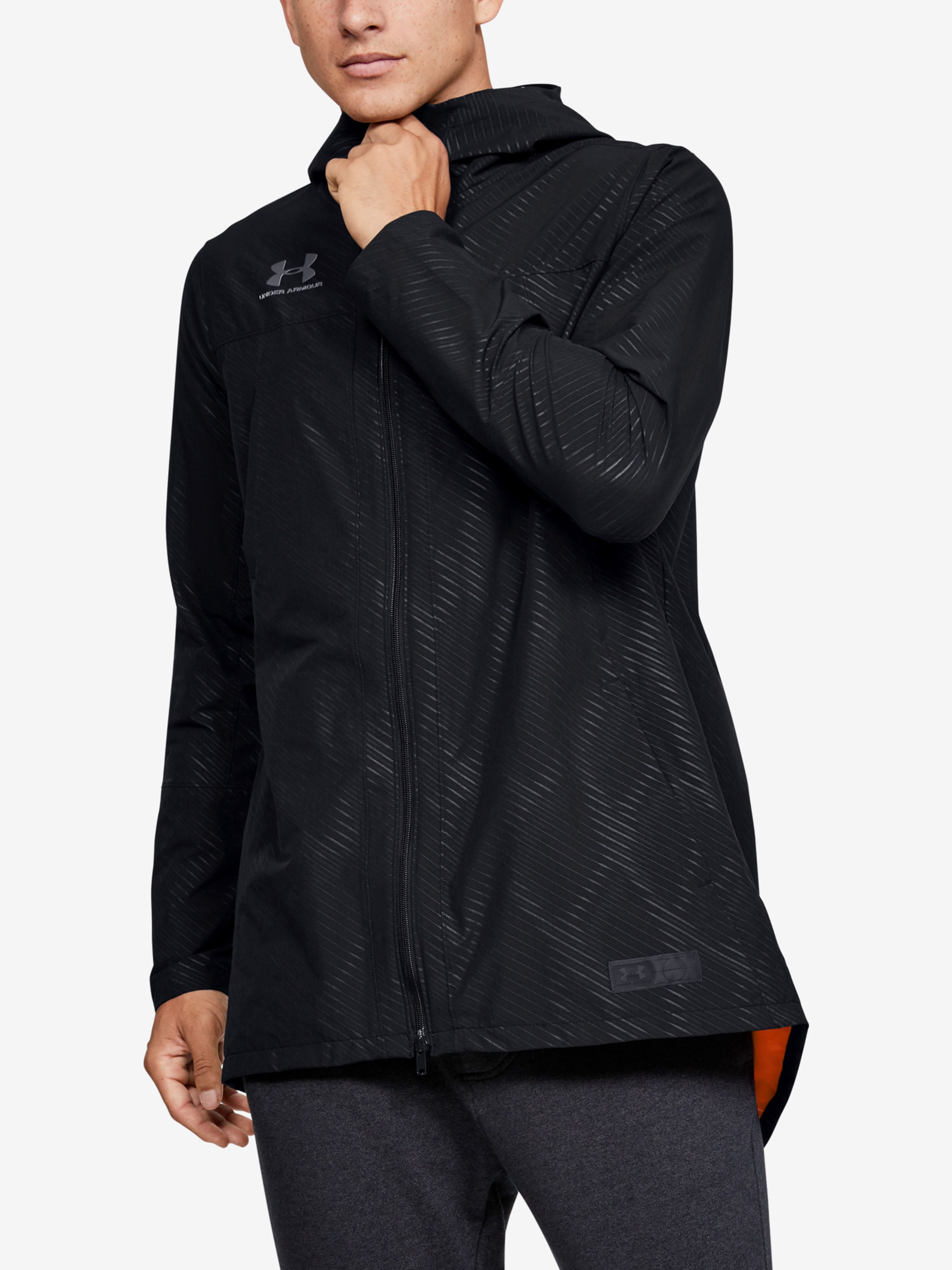 Under armour accelerate hot sale terrace jacket