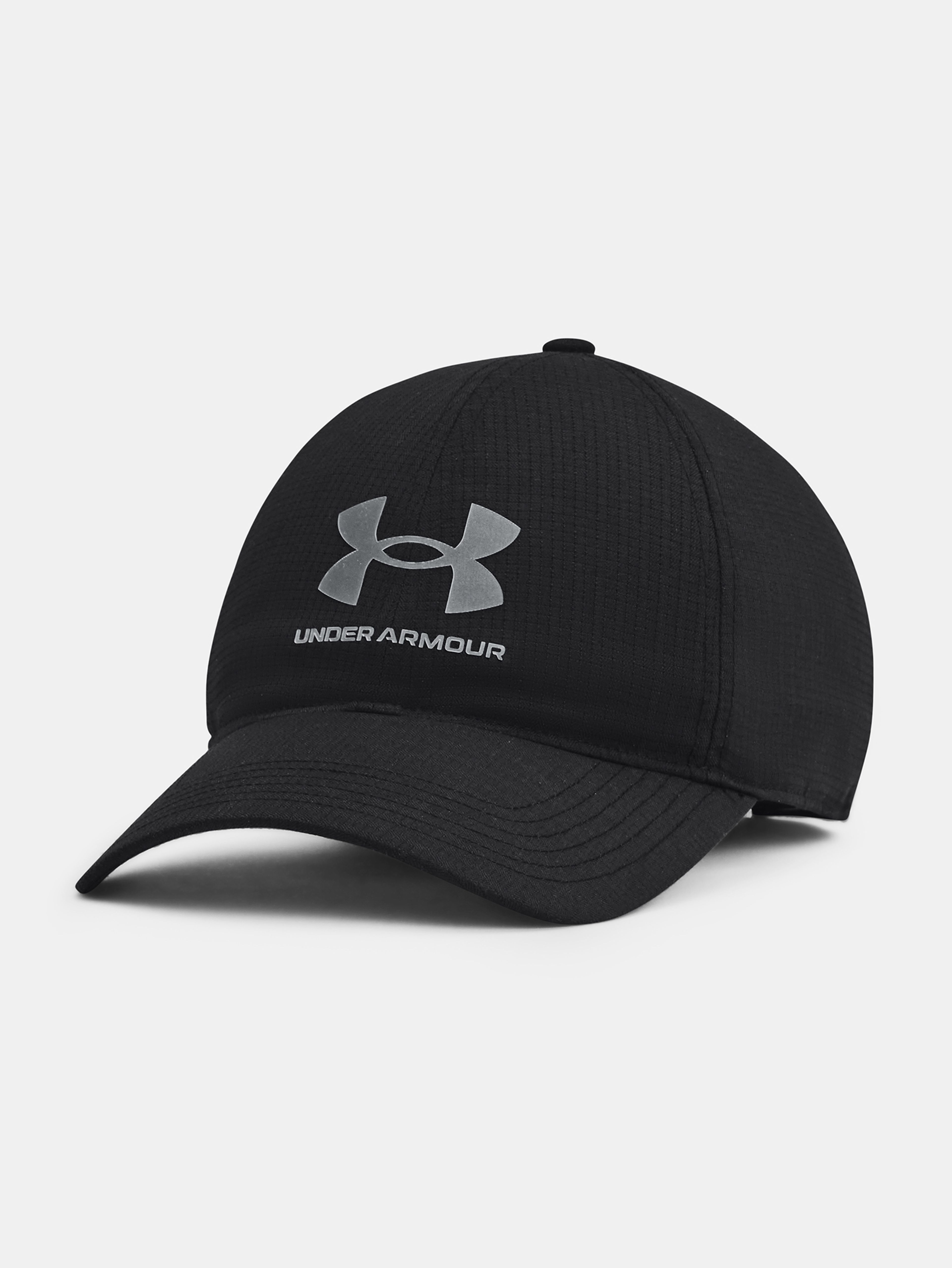 Šiltovka Under Armour Isochill Armourvent ADJ-BLK