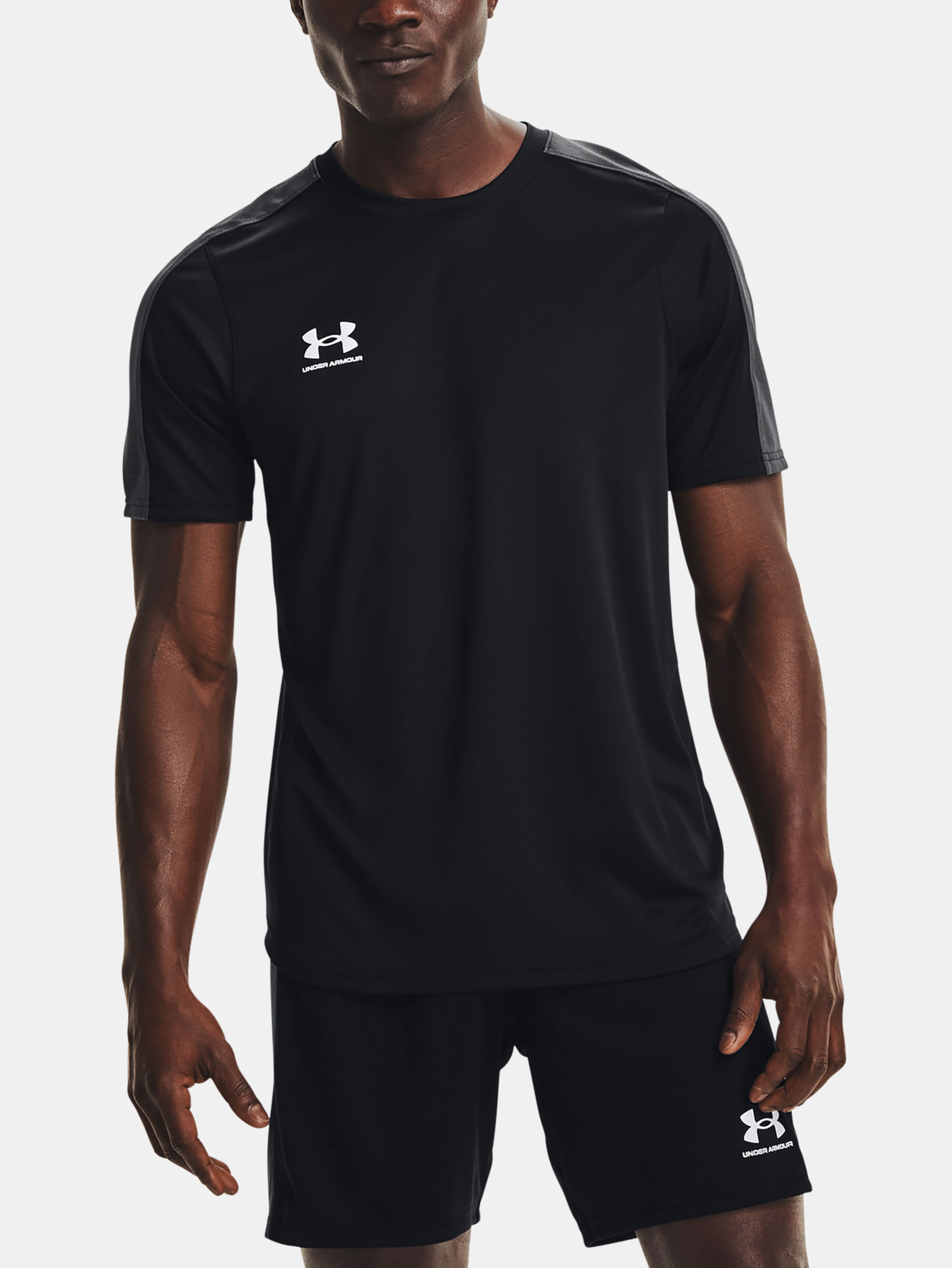 Tričko Under Armour Challenger Training Top-BLK